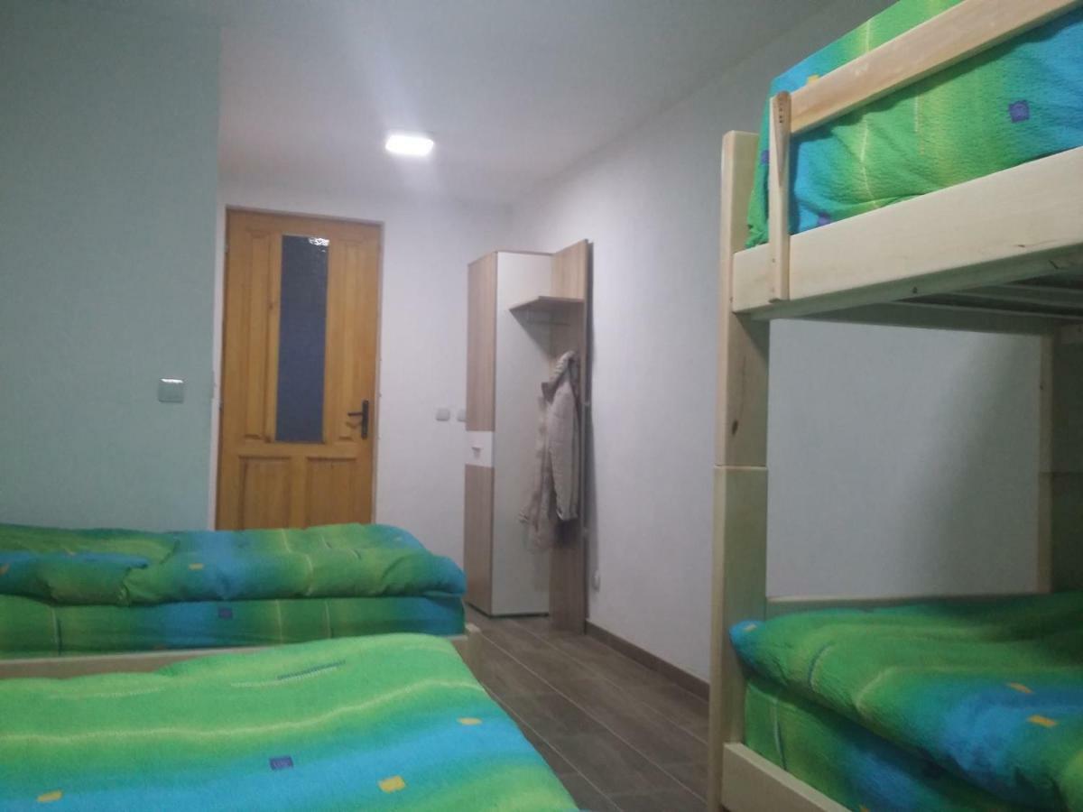 לינה וארוחת בוקר Crni Vrh Domacinstvo Kod Gere מראה חיצוני תמונה